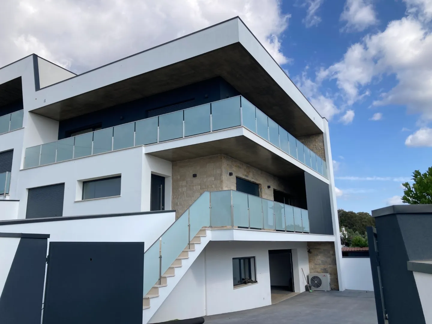 Moradia contemporânea V4 nova em Fátima