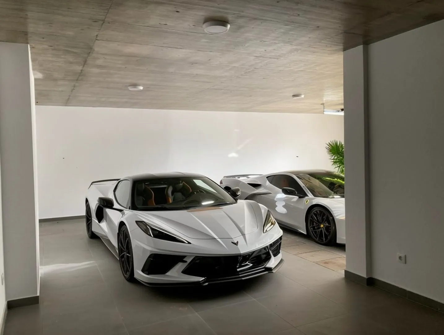 Moradia contemporânea V4 em Fátima — entrada