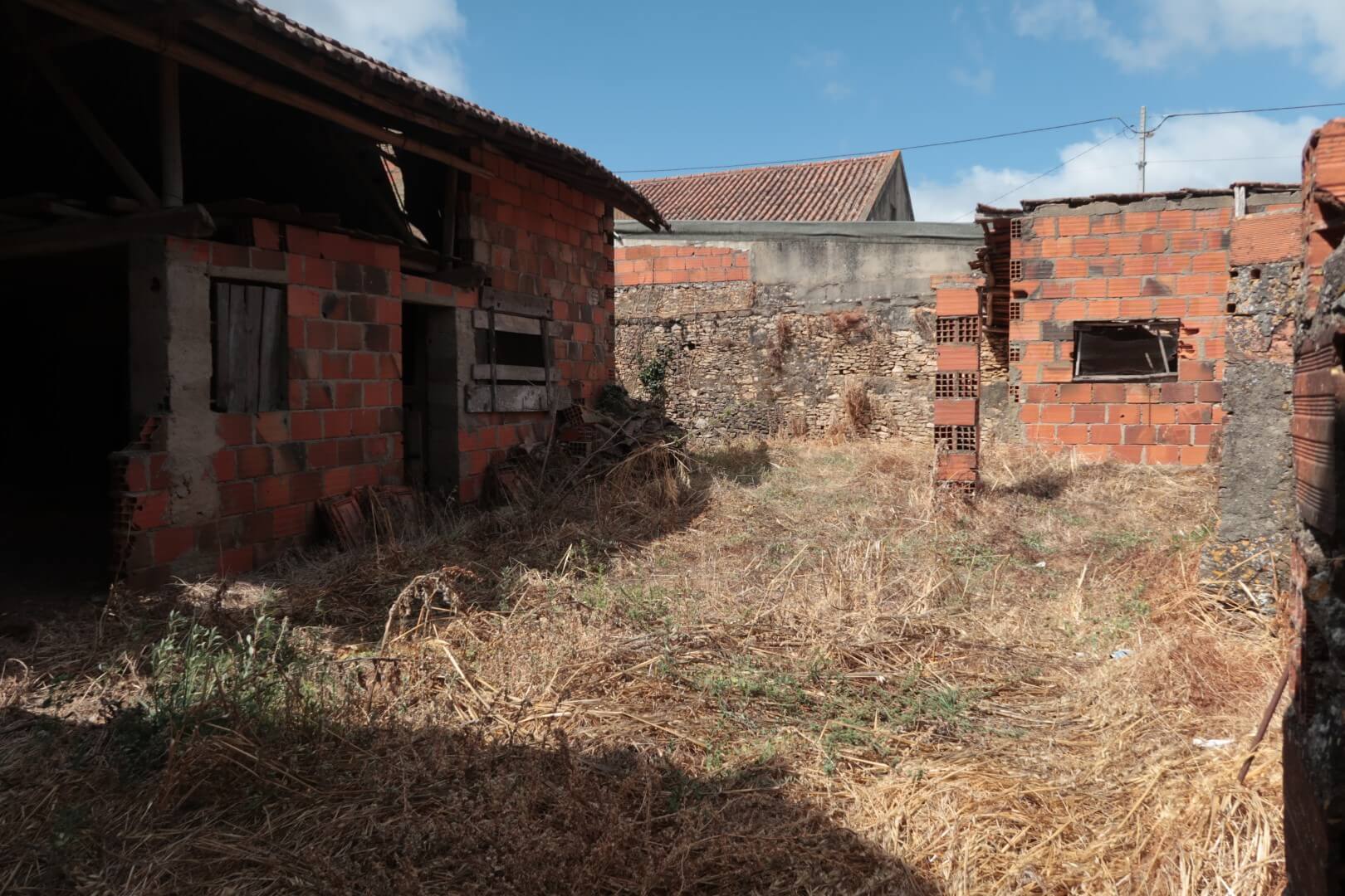 Moradia para recuperação na Maxieira - Fatima