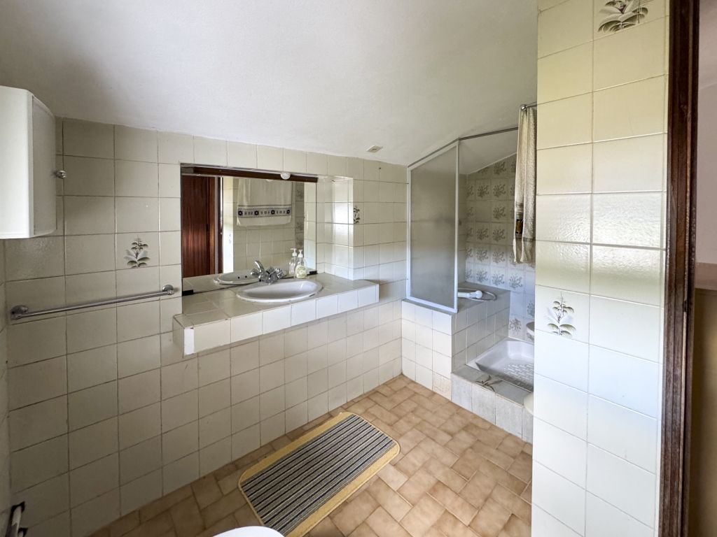 Moradia T4 em São Sebastião / Ourém interior foto 19