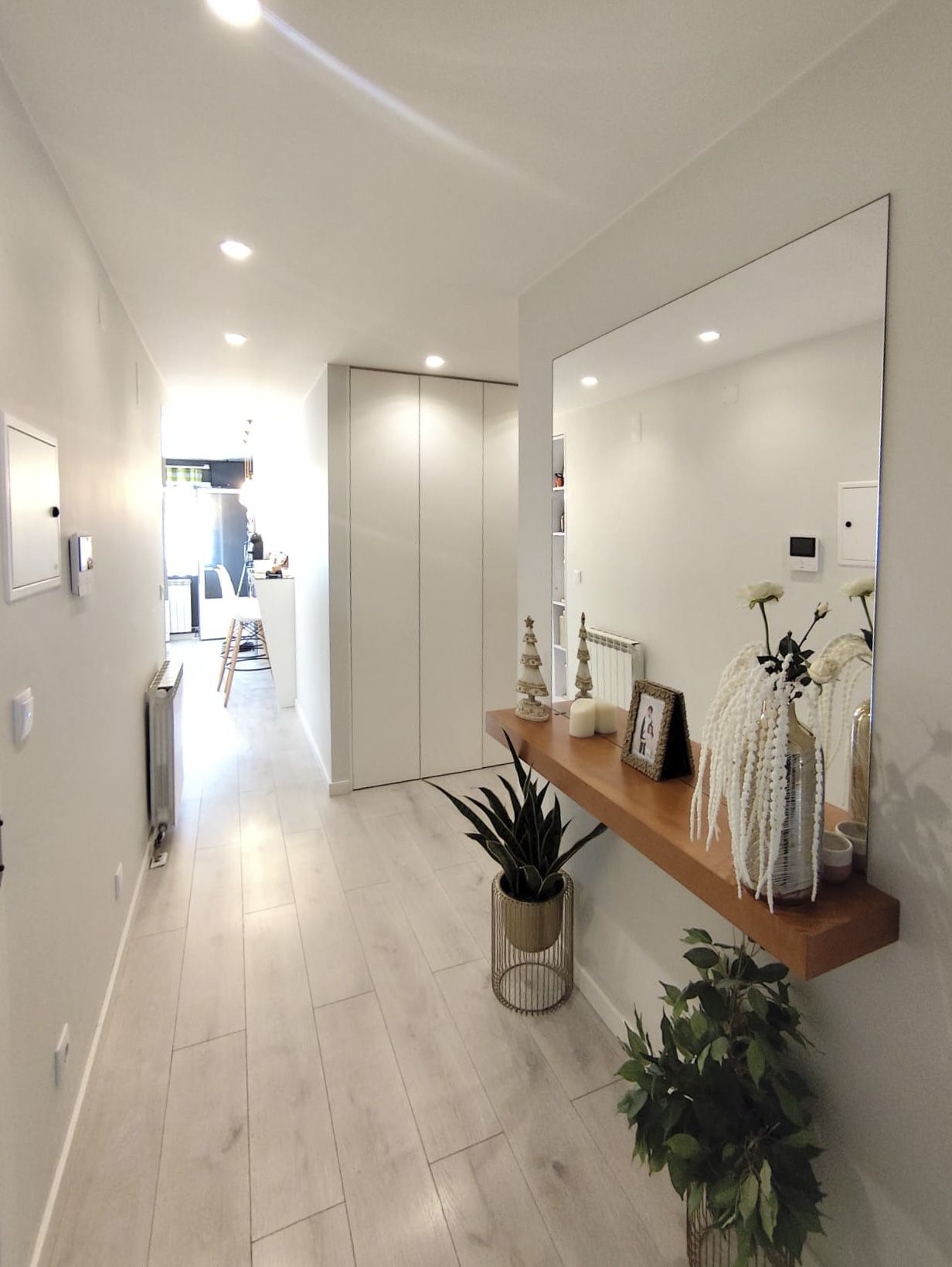 Apartamento T3 renovado no centro de Fátima foto 2