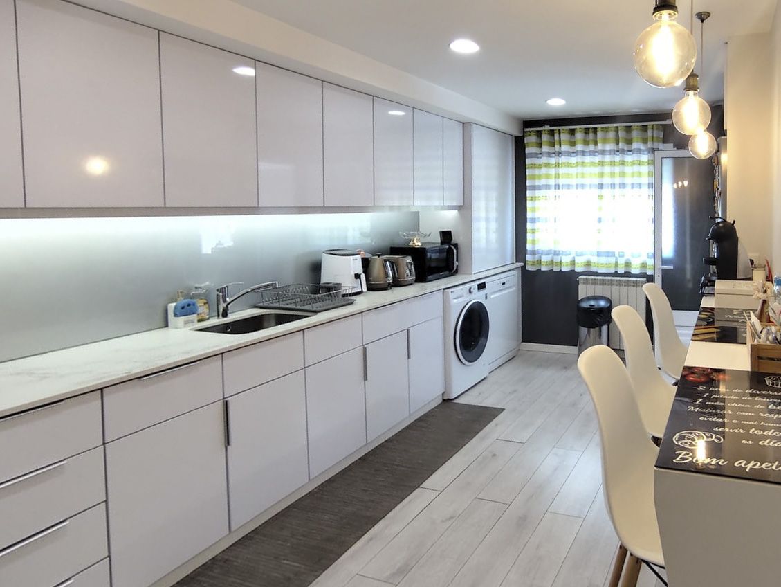 Apartamento T3 renovado no centro de Fátima foto 6